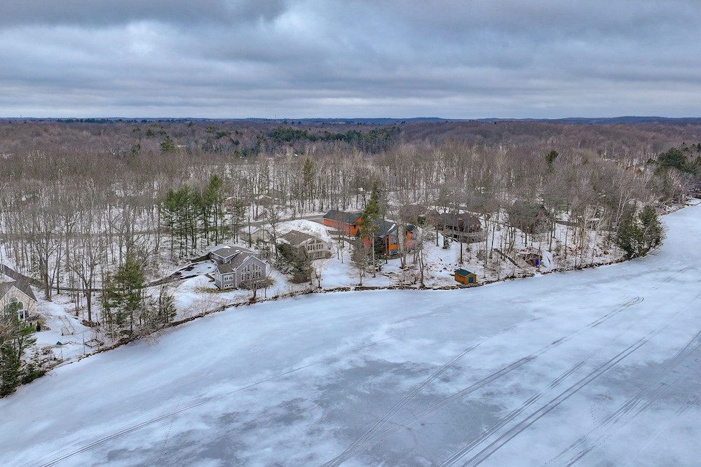 Lakefront Rhinelander Cottage w/ Private Dock! view 4