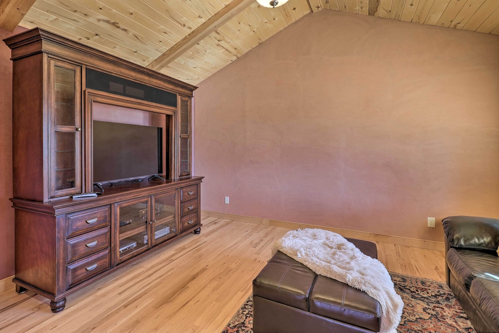 Prescott Vacations - Elegant Prescott Home < 5 Mi to Butte Creek Trail! - Property Image 18