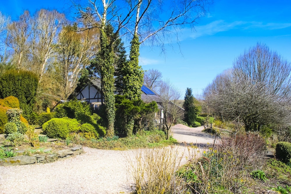 Llethrau Farm