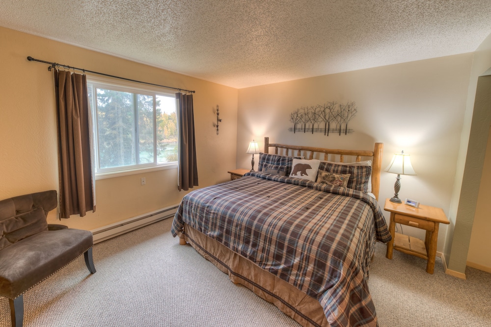 Kenai River Lodge