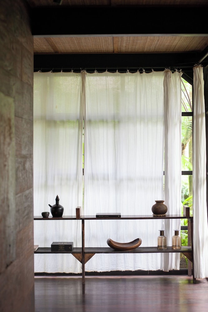 Rumah Hujan
