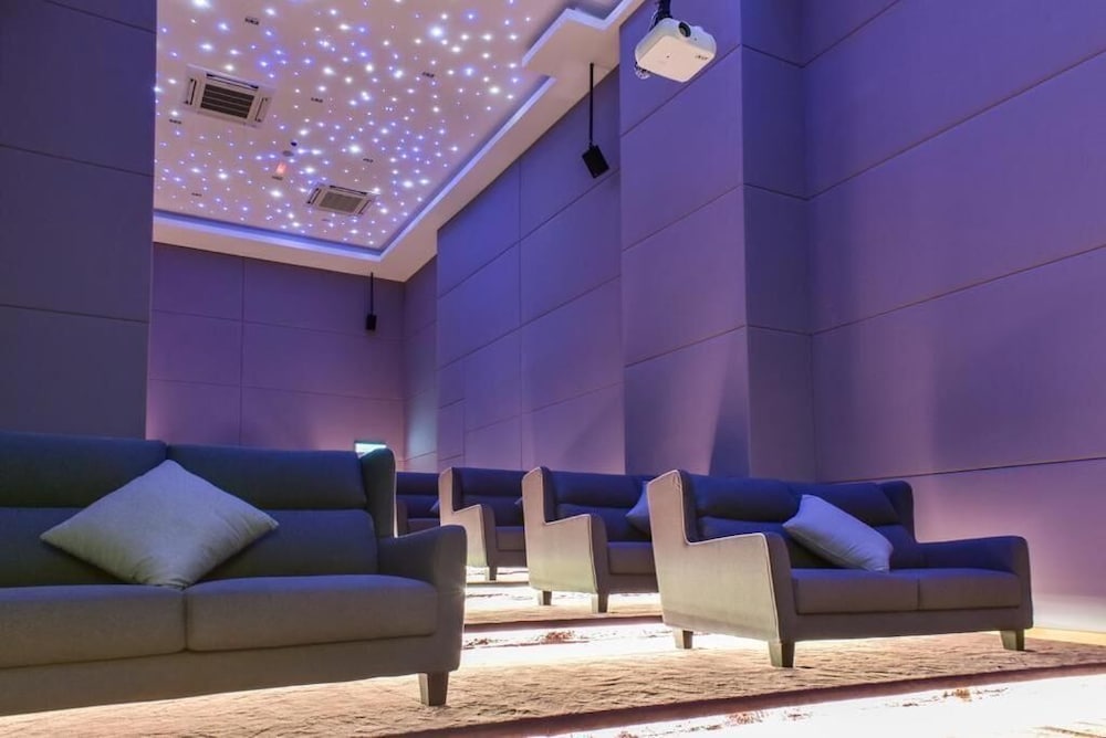 meeting & event spaces