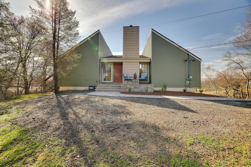 Hotel Long Pond Vacation Rental on Pine Tree Lake! - Image 1