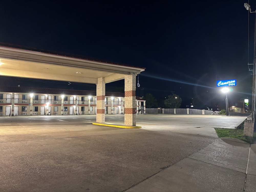 Cameron Inn & suites