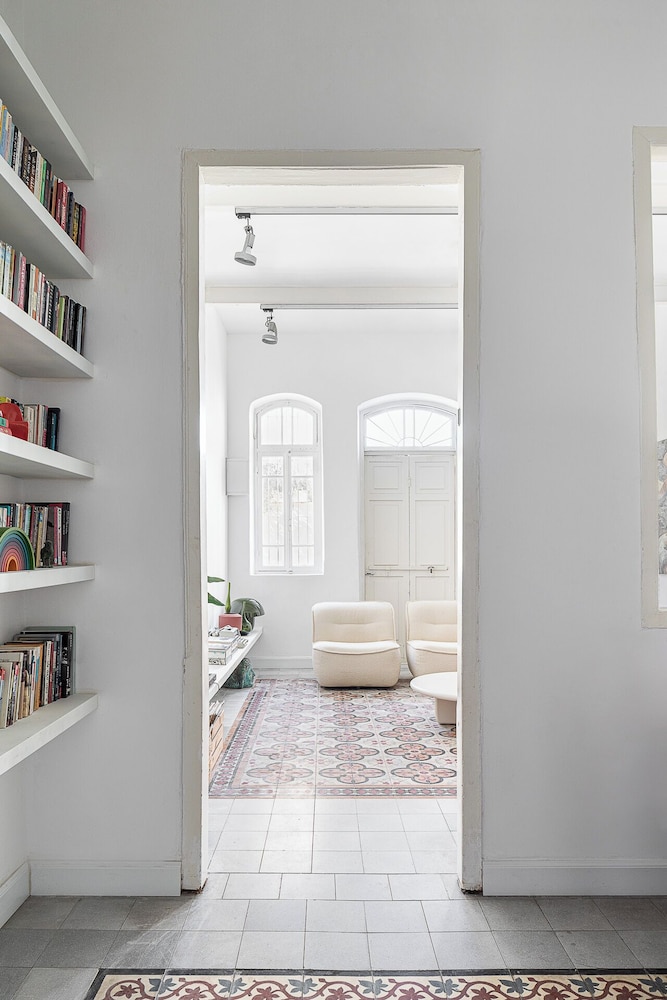 The Gem of Neve Tzedek by Sea N' Rent