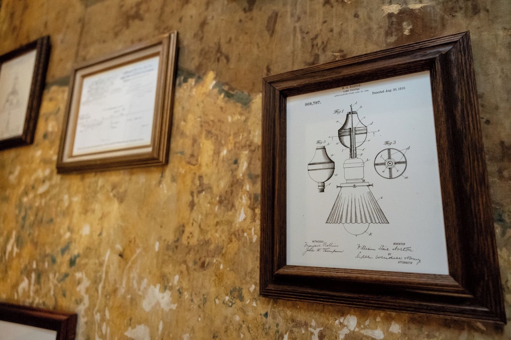 The Gas Lamp Hotel - 1BR - Tesla