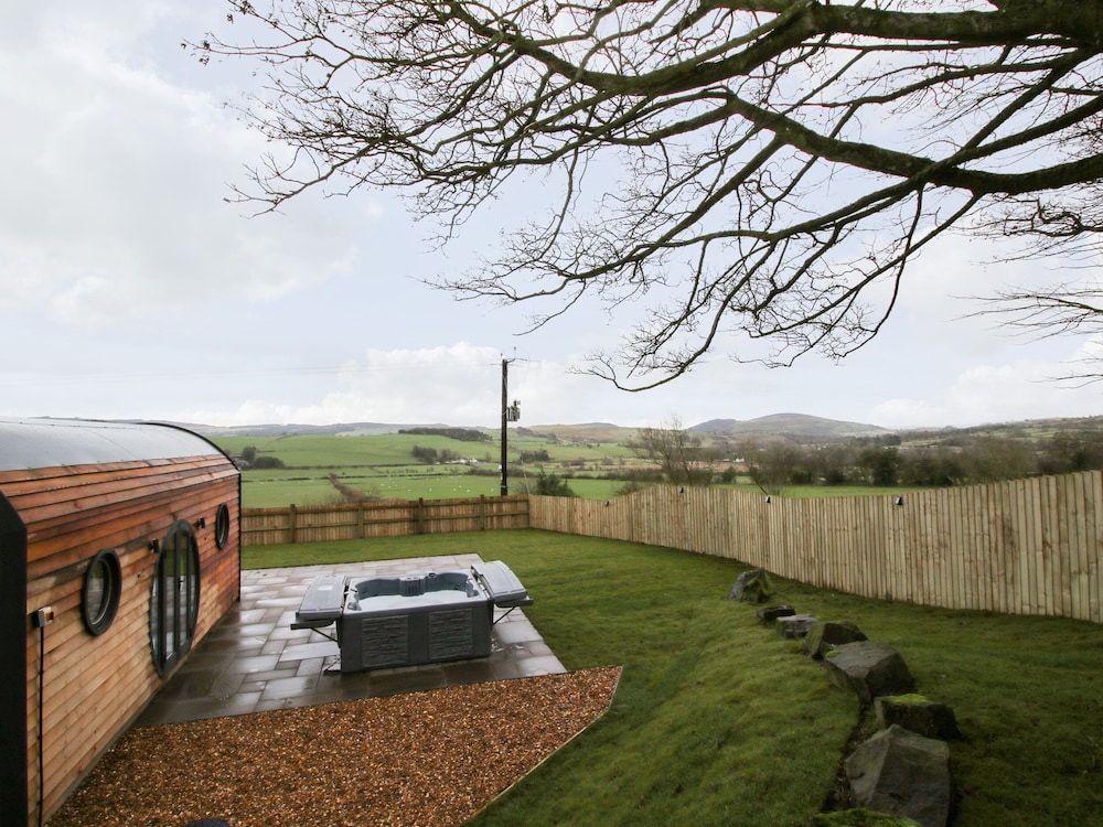 Callow Pod
