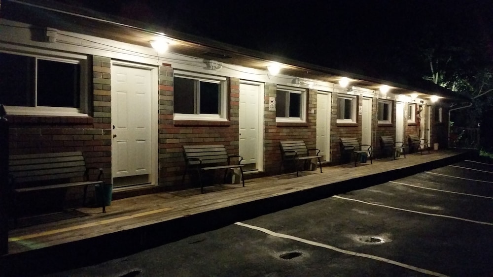 Paradise Resort and Cabins