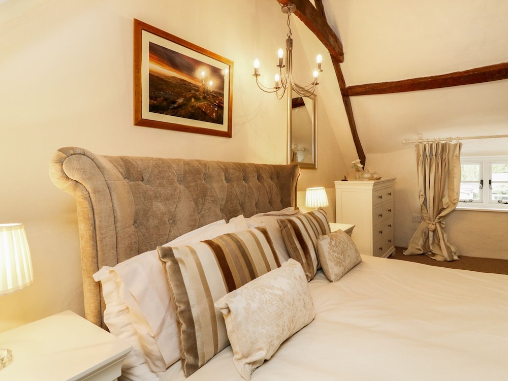 Larksworthy Cottage