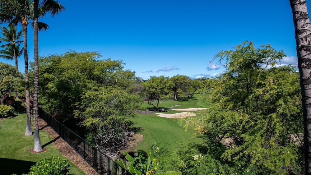 Spacious Townhome - Stunning Golf Course Views - Pool & Fitness- Vrkcv
