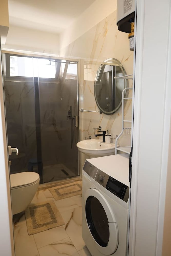 Kron s Apartment in Shkod r