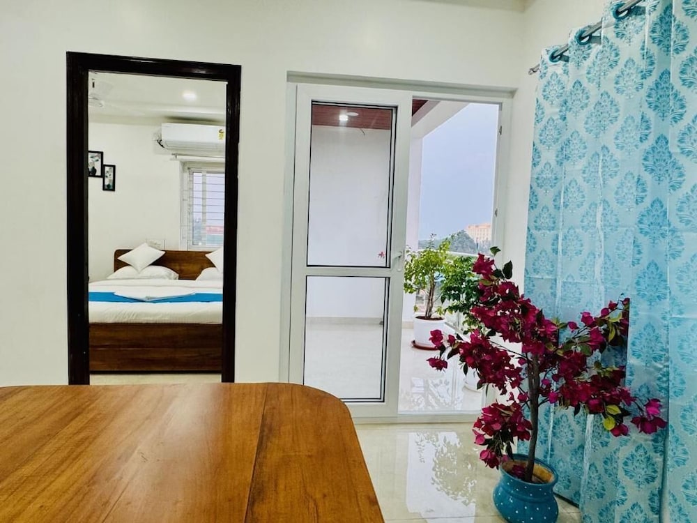 THS Suites