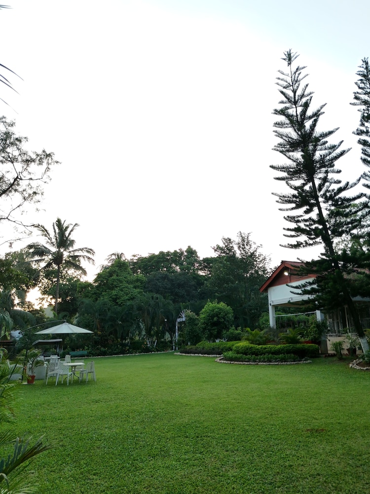 Amchong Park And resorts