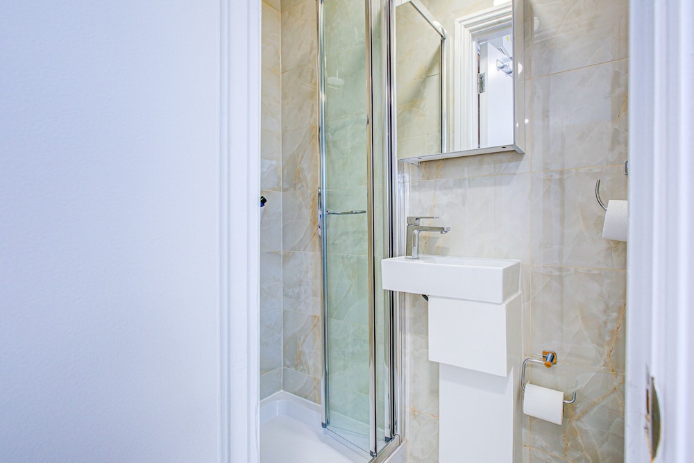 Carlton Residence Sleeps 6