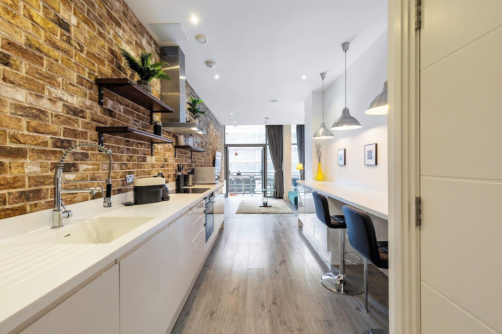 East Putney One Bedroom Gem view 4