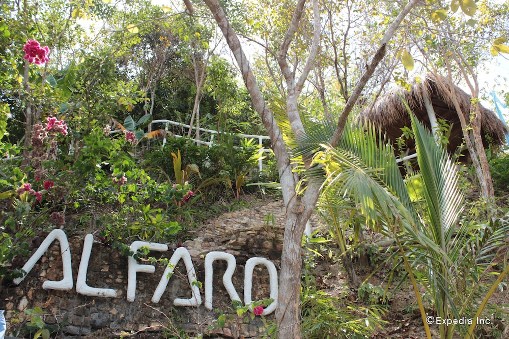 Al Faro Cosmio Hotel