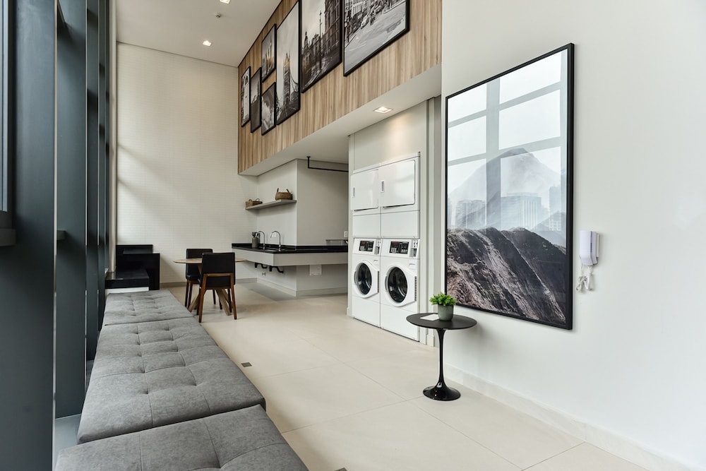 Studio Moderno c Academia a 800m do Metr Brooklin