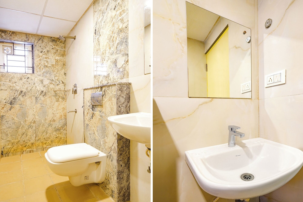 FabHotel Royal Wood Premier - Near Karnataka Golf Association, Domlur