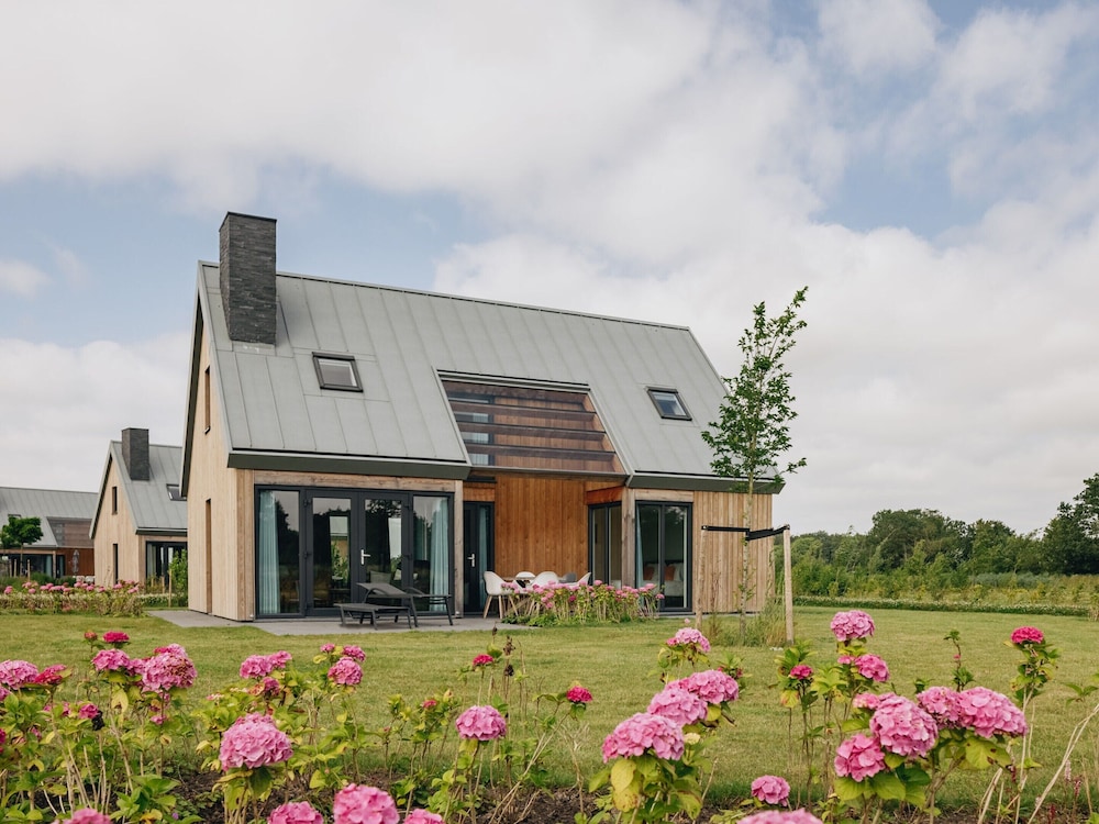 Luxury Villa Near Veerse Meer Resort