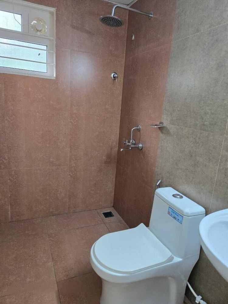 Centur Apartments