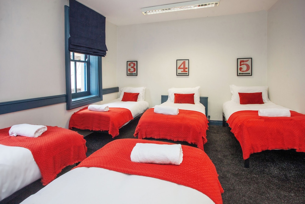 higgihaus 107 Sleeps 4 Monday - Friday