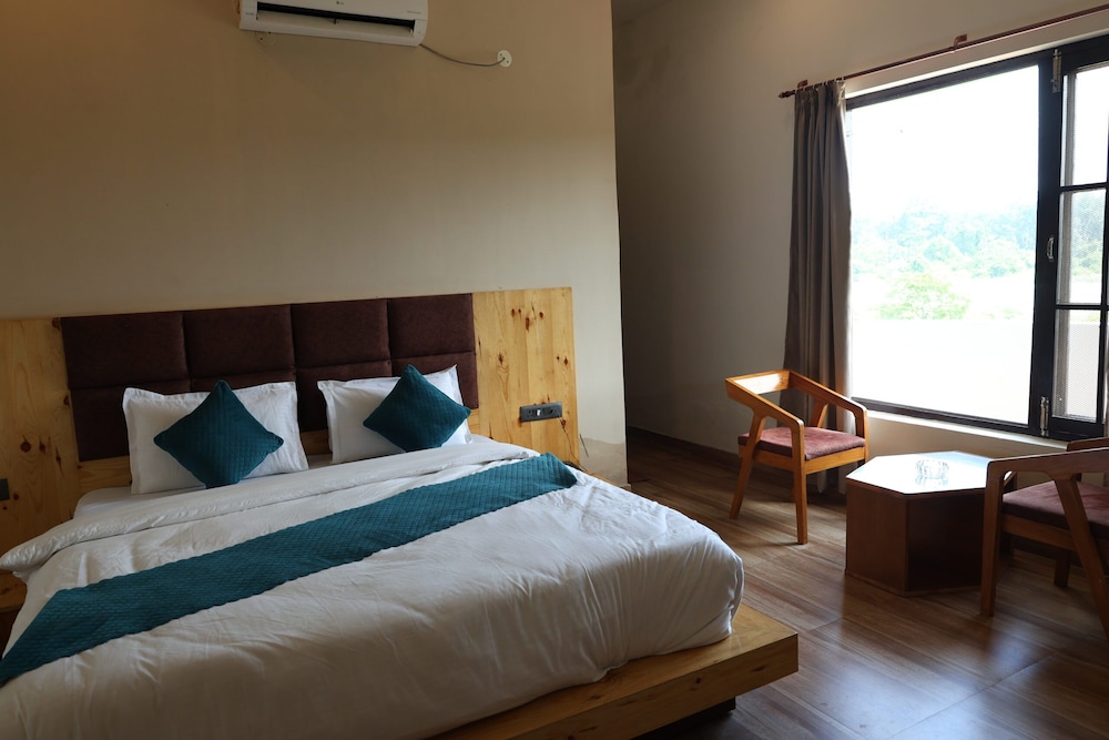Vanam Resort and Roof Top