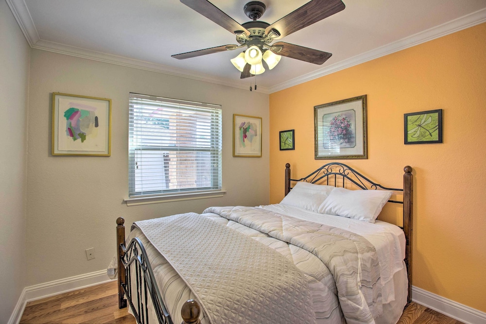 Peaceful Waxahachie Home w/ Private Backyard! view 2