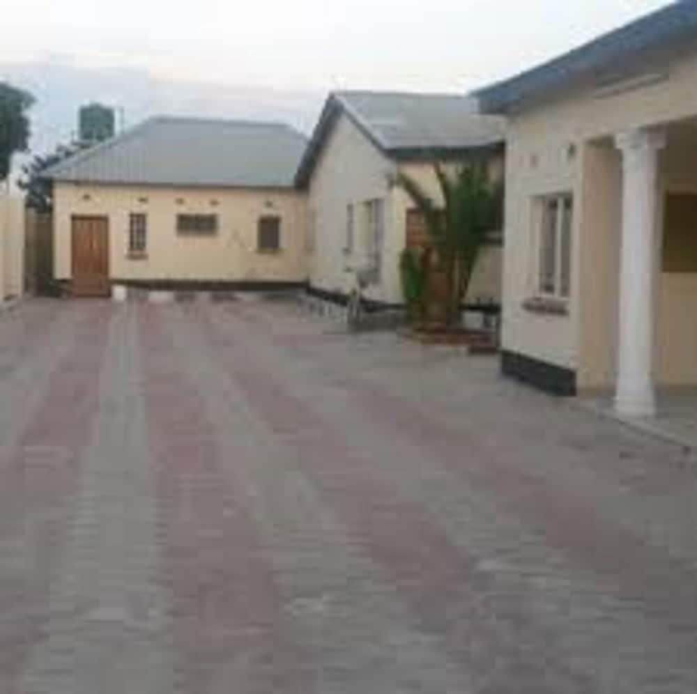 Photo 14
