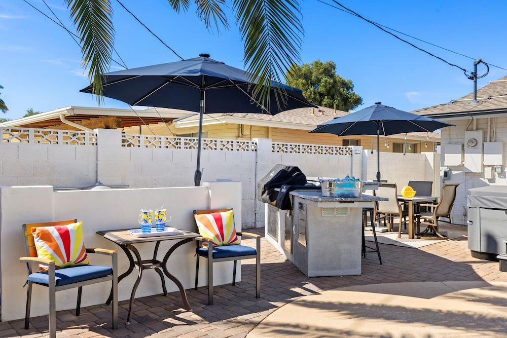 Desert Oasis Retreat Pool Spa Gameroom