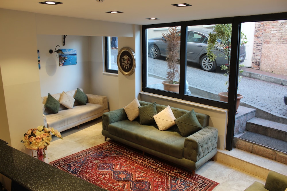 The Reina İstanbul - Image 6