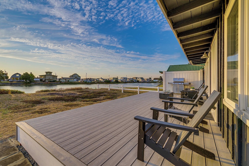 Beach Access, Deck: Waterfront Whidbey Island Home