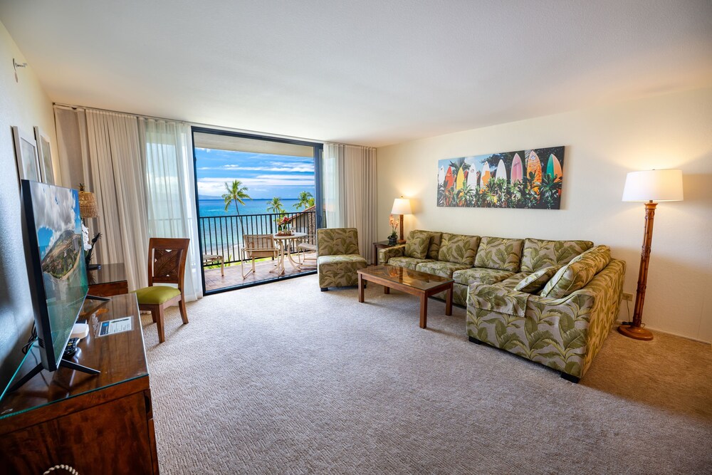Kaanapali Shores 606 2 Bedroom Condo