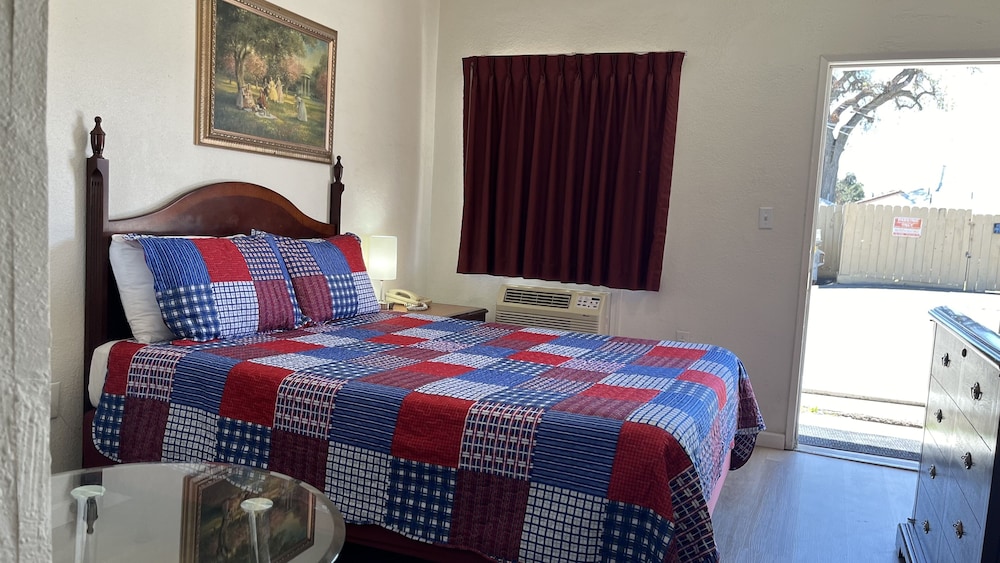 Economy Inn