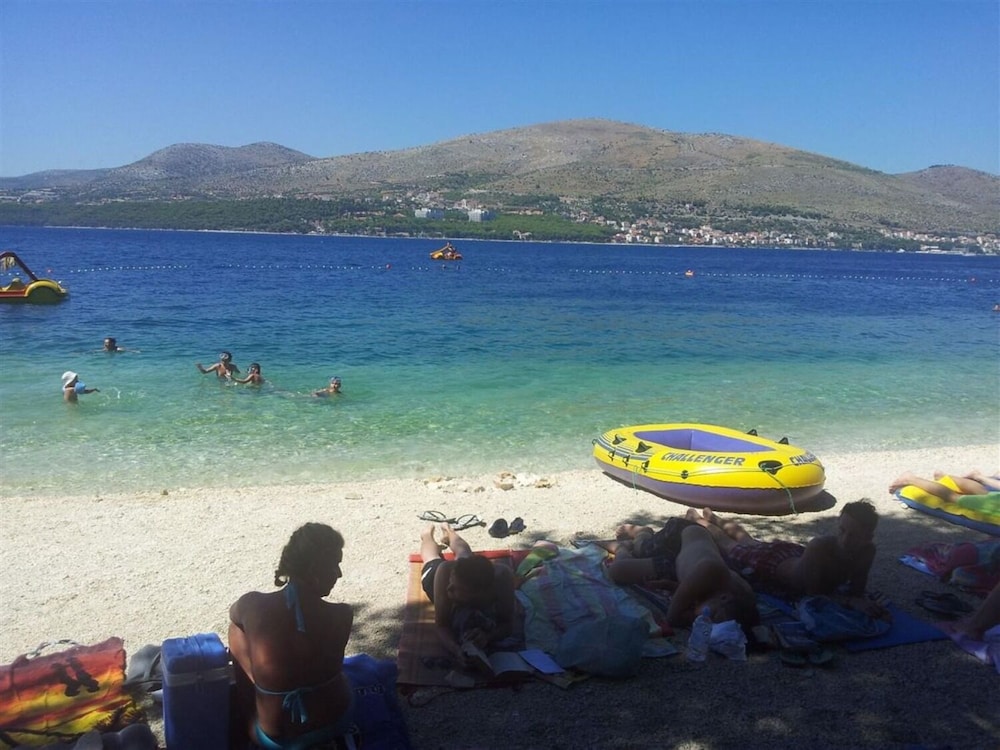 Bozo - 100m to the sea - A5