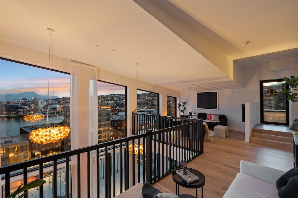 TotalApartments Northern Lights Penthouse