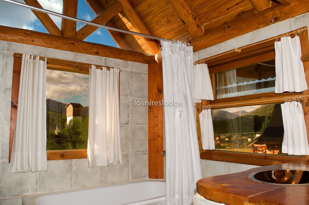 Los Ñires Lodge