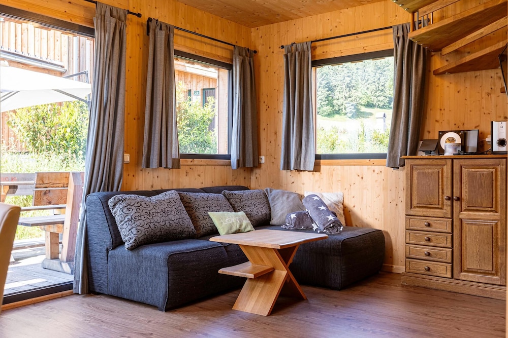 Cosy Chalet With Sauna