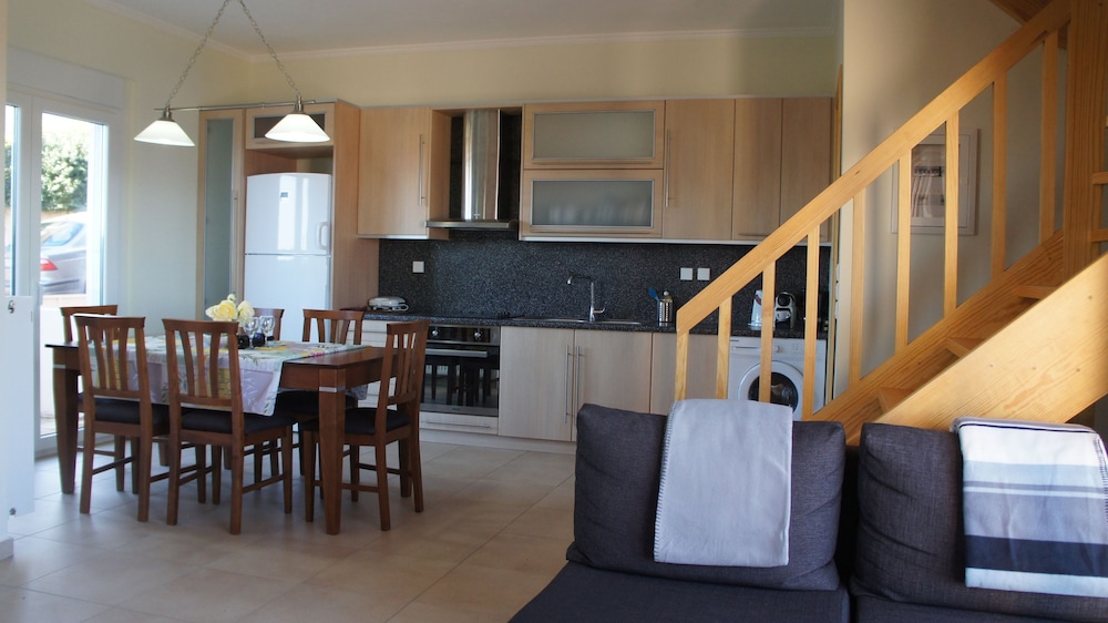 Stavento - Villas Trapeza & Voura