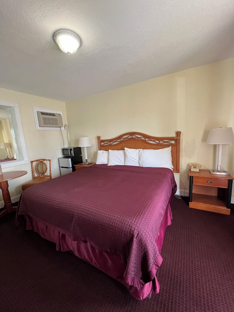 Budget Inn