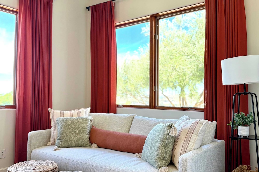Wine Country Escape w/ Views + Wine Cellar & Gym Caterina Dusi Vineyard by Avantstay