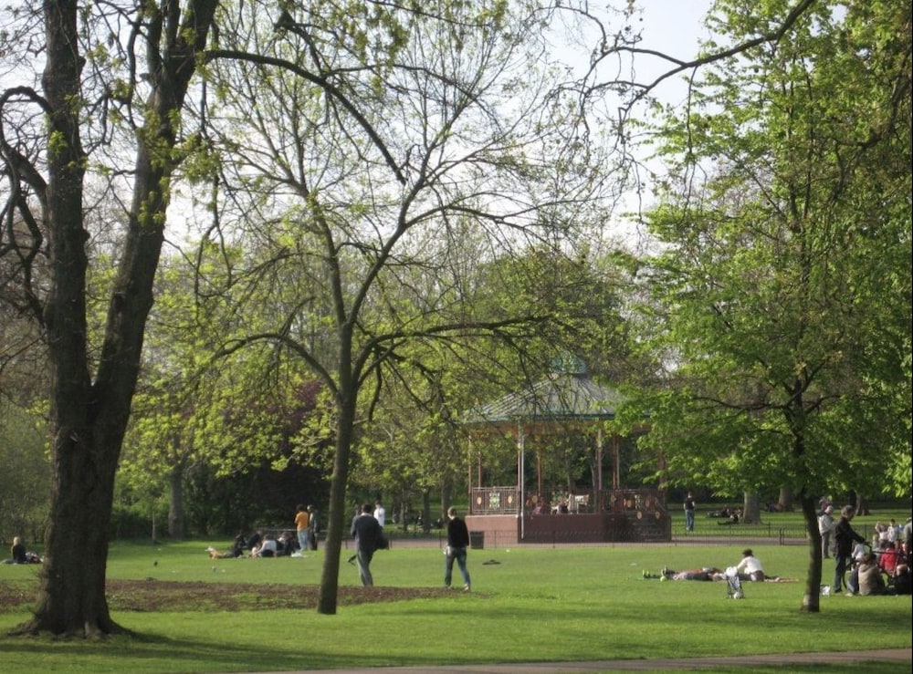 Maida Vale Queens Park Warwick Avenue
