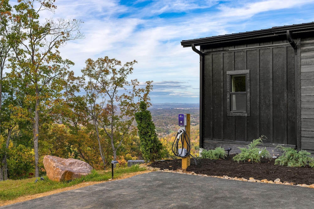 Whiskey Ridge - Avantstay Panoramic Views Infinity Pool Hot Tub Game Room