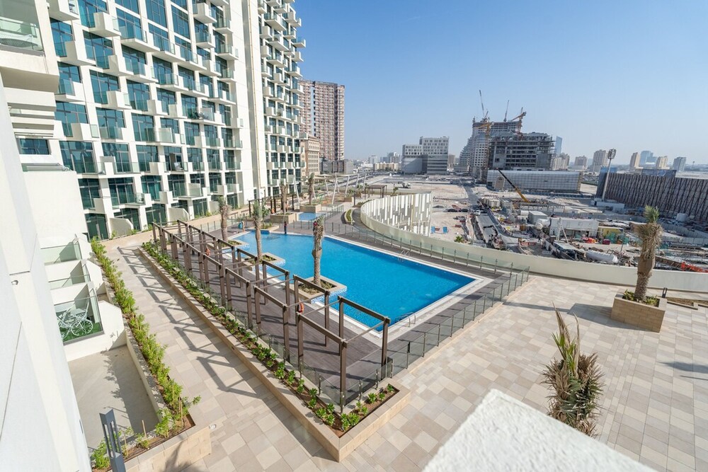 Wonderful Studio Apartment With Balcony at Farhad Azizi