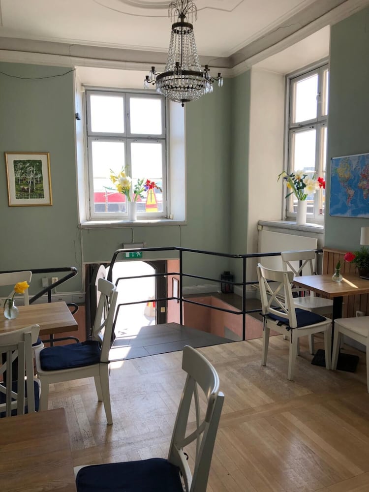 Dockside Hostel Old Town