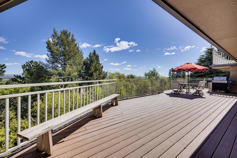 Deck & Mtn Views: Home in Colorado Springs