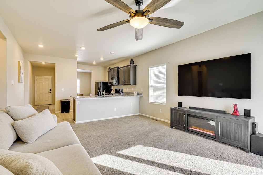 Hike, Sightsee & Explore: Home in Colorado Springs