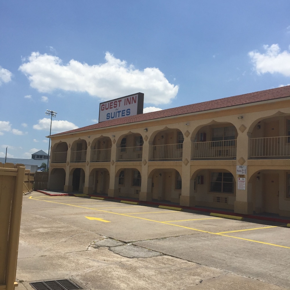 Guest Inn & Suites