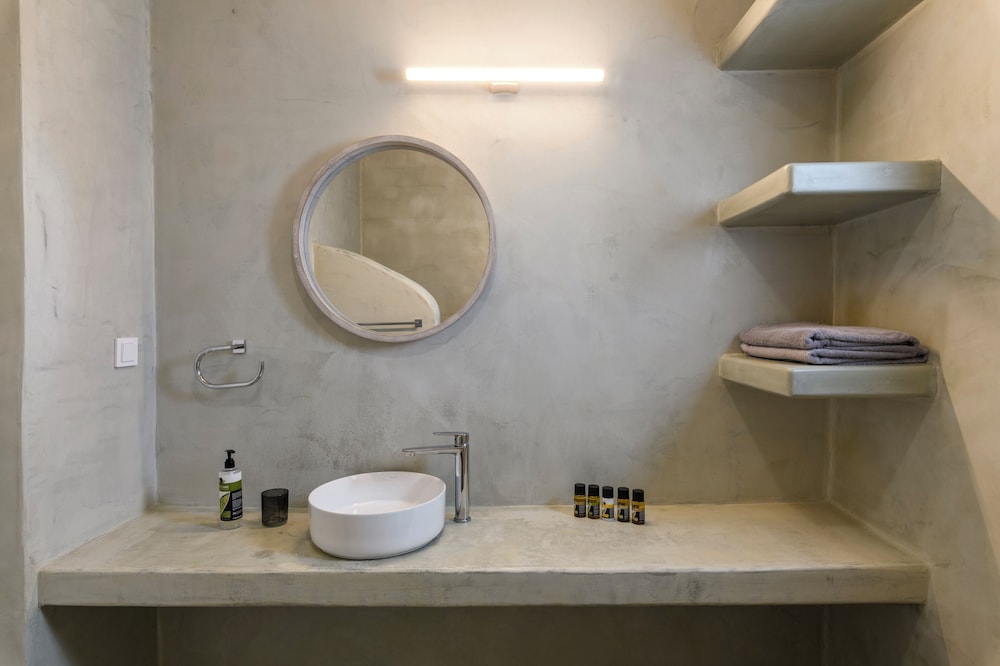 Mykonist Merchia Beach Villas & Suites