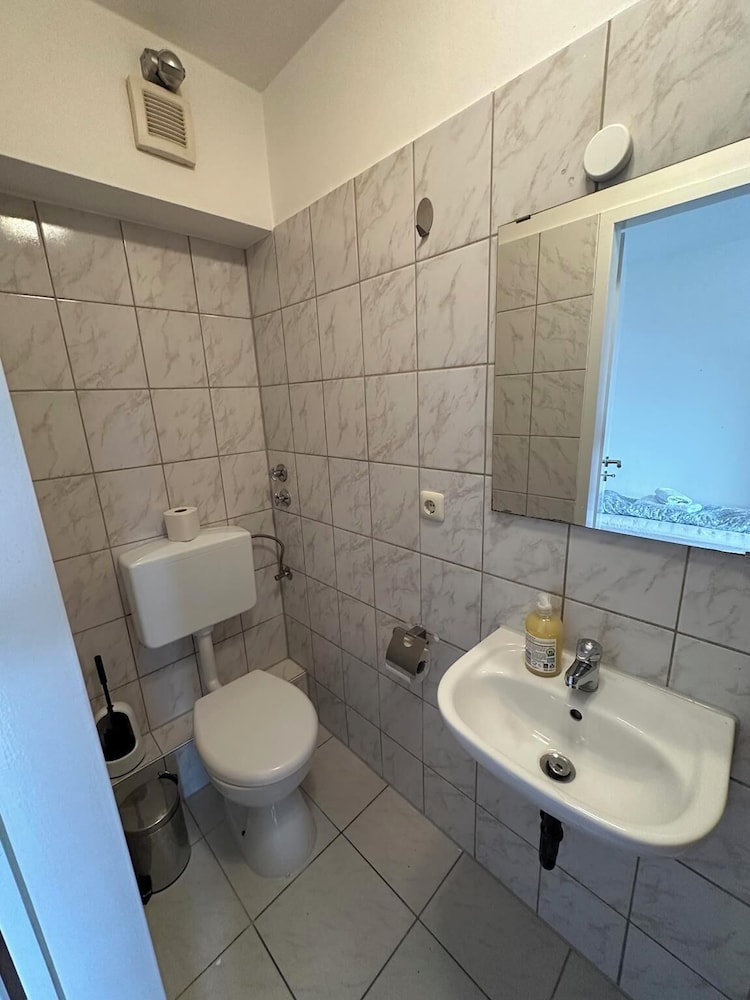 2-Rent Group Hostel Apartments HAN53