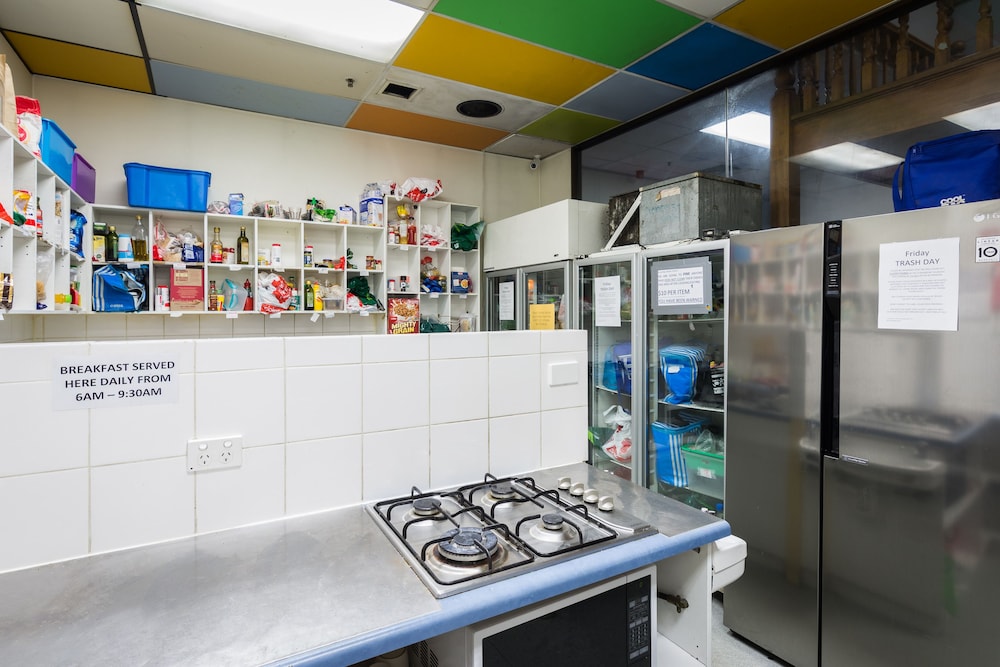 Blue Galah Backpackers Hostel - Image 2